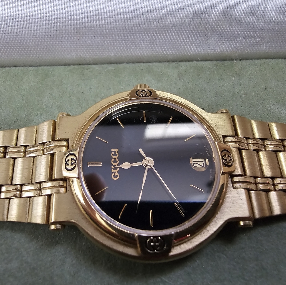 Mens Gold Gucci Watch
